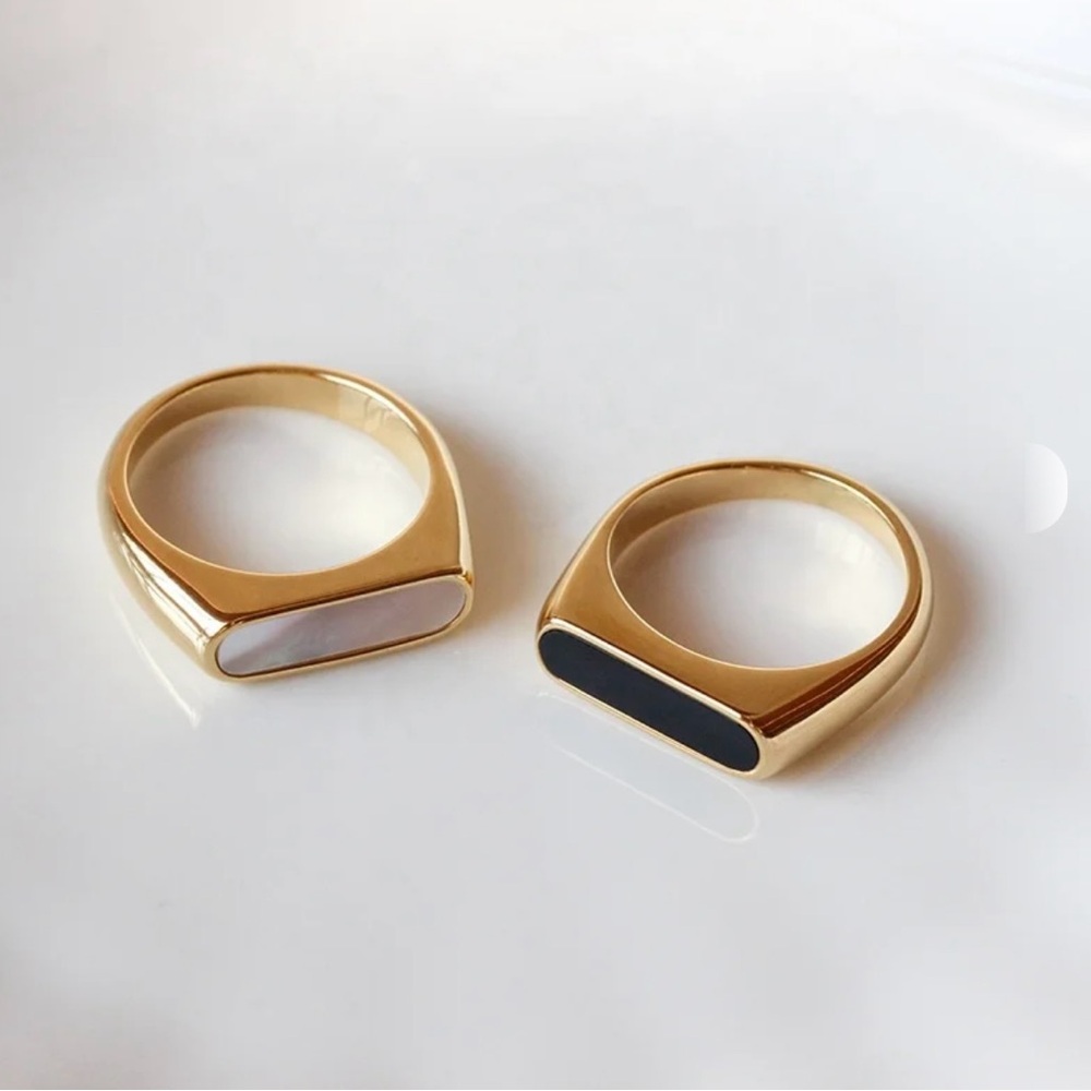 18K Real Gold Plated Stainless Steel WHITE Minimalist Shell Ring - Picture 7 of 9